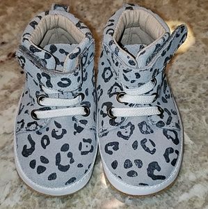 Monkey Feet. High top and soft sole.